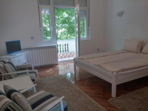  Cricket 2 Hostel  Белград